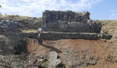 Arheolo&scaron;ka istraživanja bedema Duklje 5
