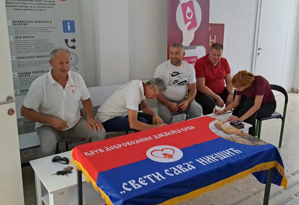 (FOTO) Nik&scaron;ić: Na Petrovdanskoj akciji KDDK &bdquo;Sveti Sava&ldquo; prikupljena 91. jedinica krvi