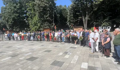 Na bjelopoljskom trgu položen vijenac na Spomenik palim borcima
