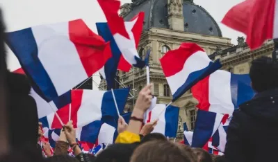 Francuski premijer odlazi na novu poziciju: Izvukao se iz političke oluje