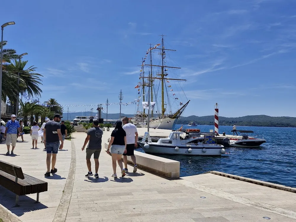 U Tivtu boravi vi&scaron;e od 8.000 turista