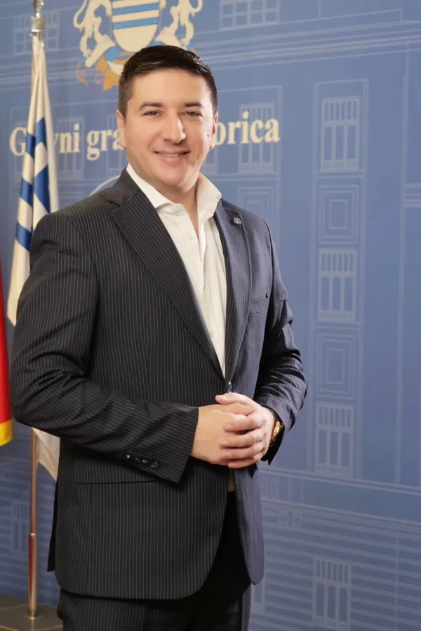 Dajković prijavio prijetnje smrću nakon izjave da treba ukloniti spomenik Titu