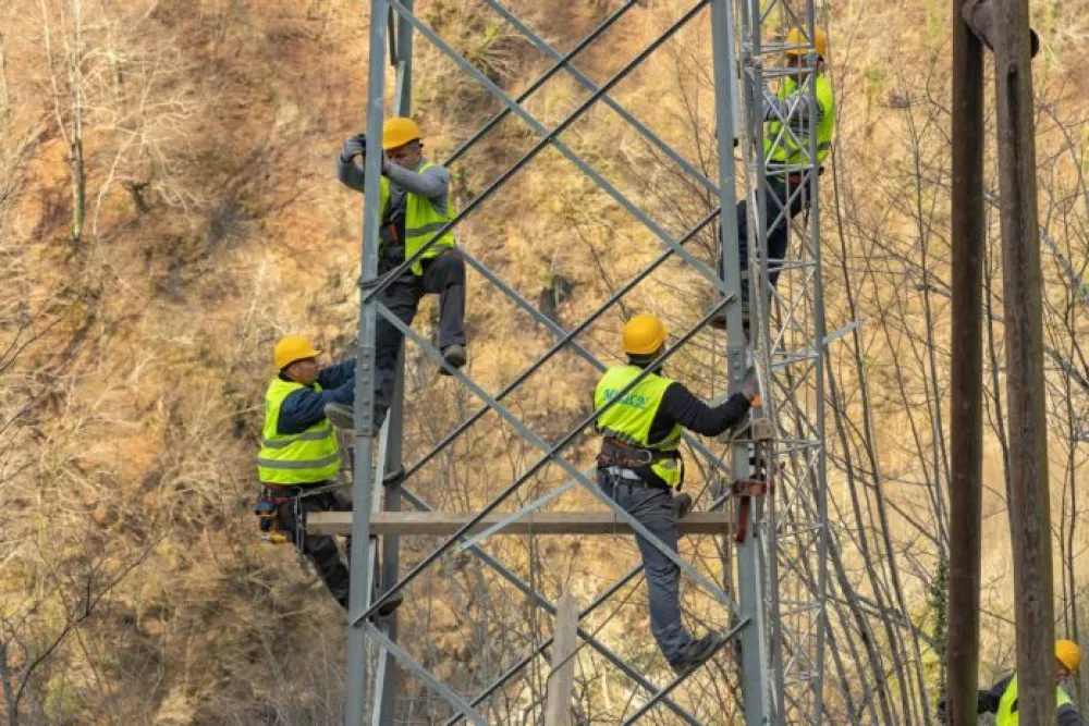 CEDIS: Naizmjenično napajaju strujom korisnike do sanacije kvara
