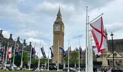 Ogla&scaron;avanjem Big Bena označilo je početak obraćanja kralja Čarlsa Trećeg u britanskom parlamentu