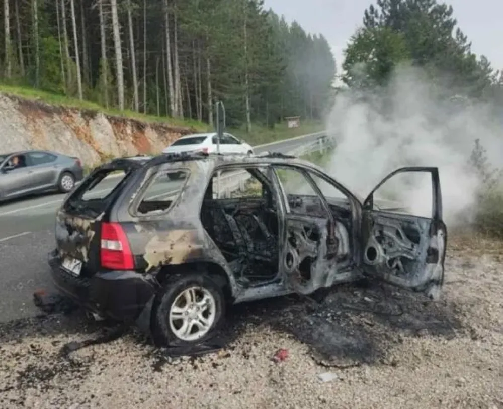 Požar na vozilu u Pljevljima