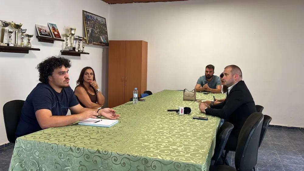 Sekretaru za komunalne poslove Andriji Baboviću predočeno: Dajbabe bi bile čistije da je vi&scaron;e kontejnera