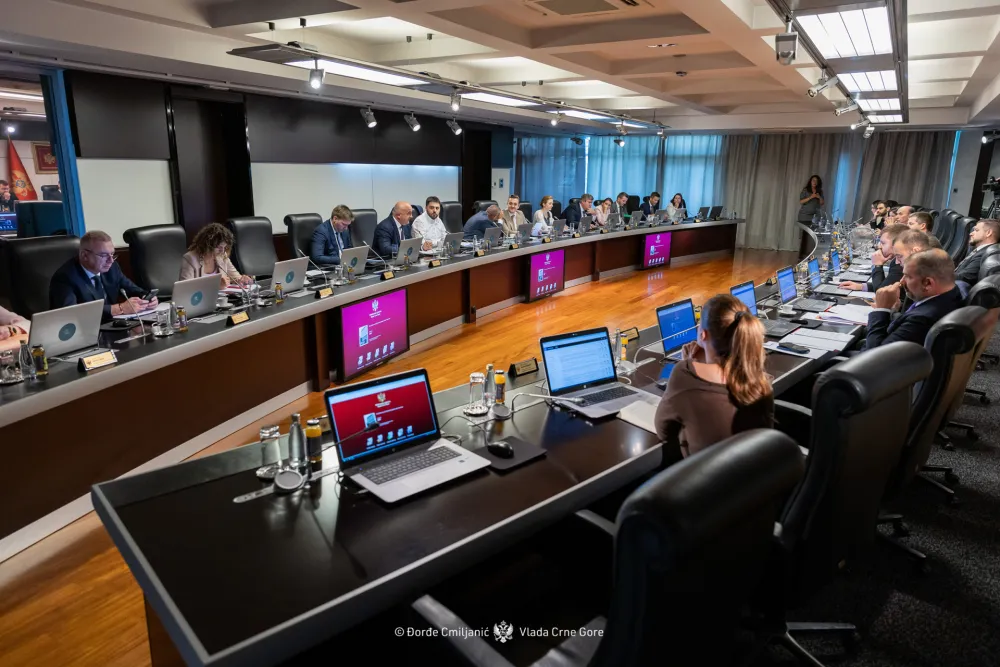 Vlada od 23 ministarstva i sa &scaron;est potpredsjednika