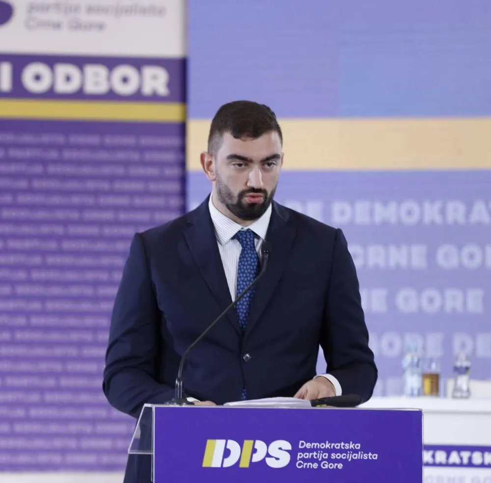 Klikovac: PES lo&scaron; rejting krije u budućnoj koaliciji sa Demokratama