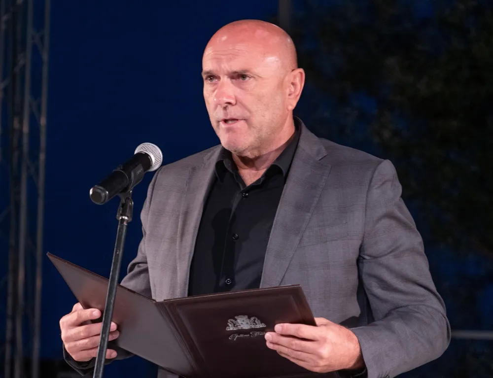 Carevićeva firma ima pet stanova, sedam poslovnih prostora, 50 vozila...