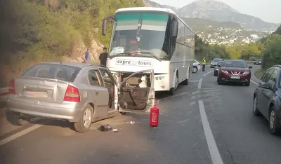 Sudar kod tunela Sozina, povrijeđen vozač