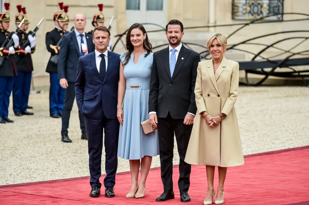 Milatović sa suprugom na svečanom prijemu uoči otvaranja Olimpijskih igara