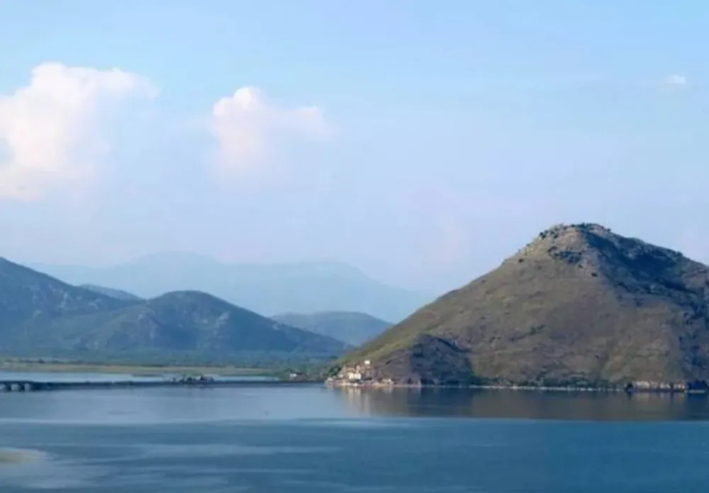 Na Žabljaku Crnojevića sudar tri plovila: Poginula jedna osoba, sedam povrijeđeno