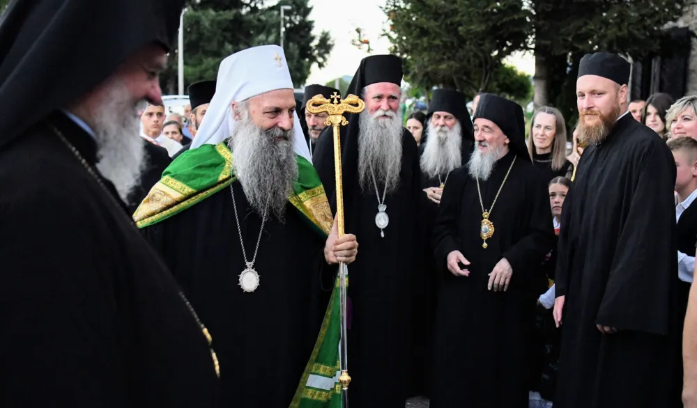 Vјernici u Beranama dočekali patriјarha Porfiriјa