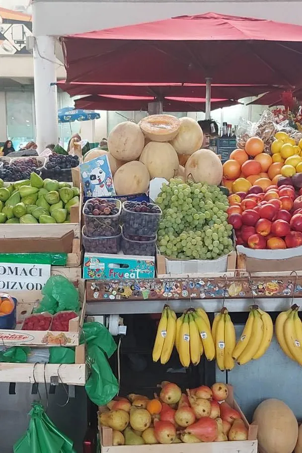 Na zelenoj pijaci u Ginta&scaron;u dva kila grožđa i smokava devet eura