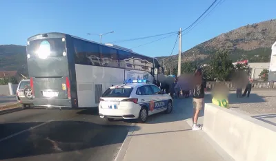 Zlatica: Sudar autobusa i vozila, uviđaj u toku