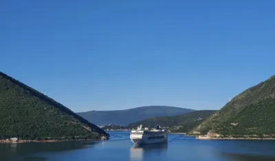 U kotorskom zalivu tri kruzera