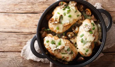 Pileće rolnice sa sirom i paradajzom