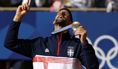 (VIDEO) Ovako je Đoković proslavio osvajanje zlatne medalje