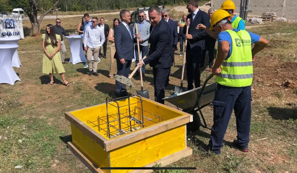 Postavljen kamen temeljac za izgradnju sportske hale u Plužinama