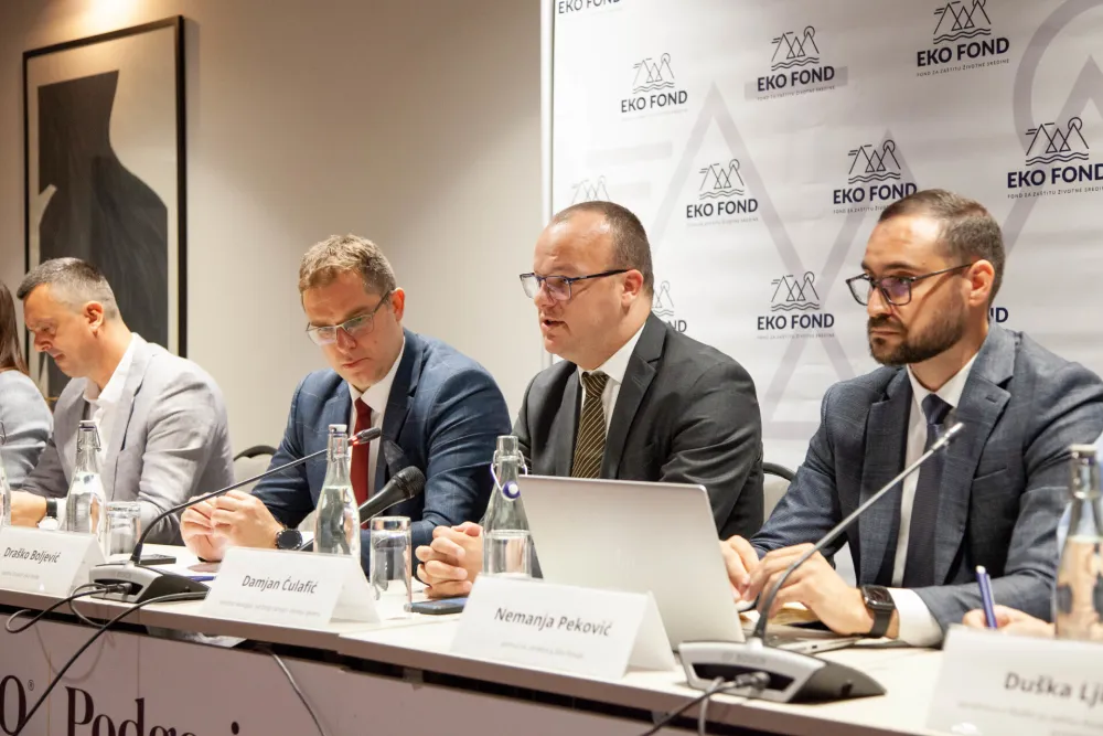 Eko Fond uručio Odluke o dodjeli sredstava za nabavku komunalne opreme 