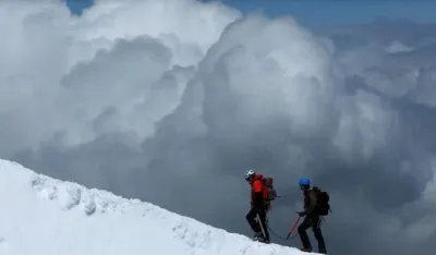 Ledeni blok pao pored planinara u blizini Monblana, jedna osoba poginula