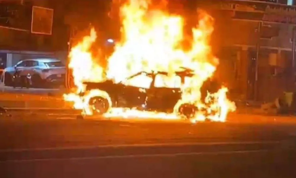 (VIDEO) U Los Anđelesu izgorjelo 1.500 automobila