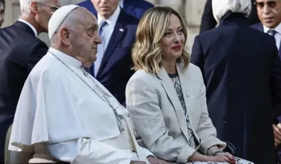 Papa Franja i Đorđa Meloni