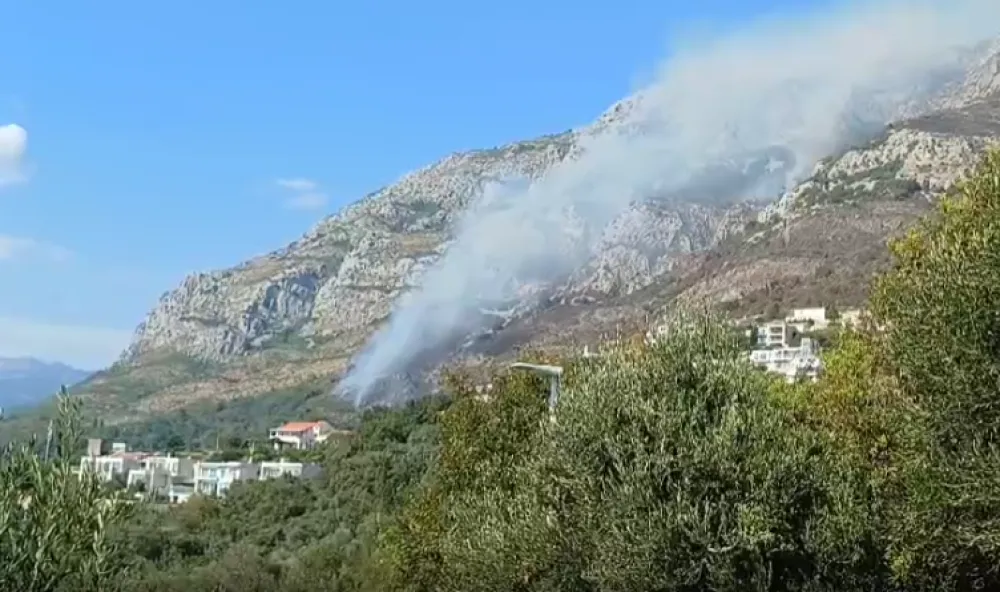 Požar nadomak crkve Sv. Stefan Dečanski: Opkoljeni smo vatrom, očekujemo dolazak helikoptera