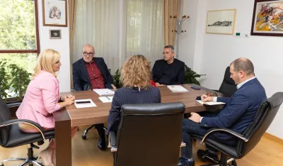 Sa sastanka