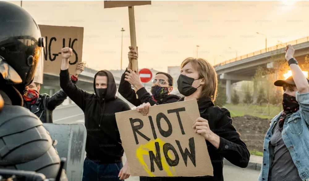 Suzavac na demonstrante u Keniji koji zahtijevaju ostavku &scaron;efa države