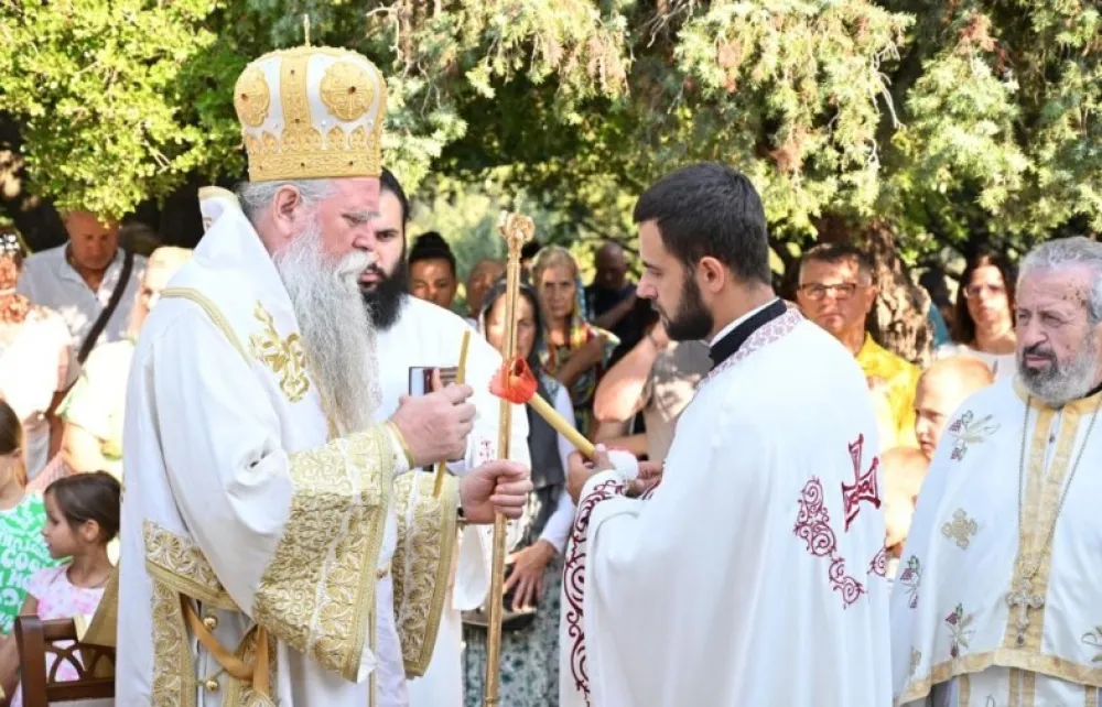 Mitropolit Joanikije: Izgradnja novoga hrama u Sutomoru obaveza pred na&scaron;im potomstvom
