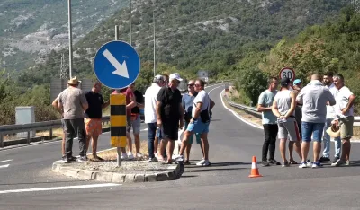Crmničani ponovo blokirali tunel Sozina