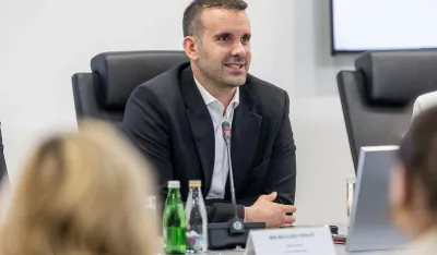   Predsjednik Vlade Milojko Spajić pozdravio je odluku Socijalnog savjeta da podrži povećanje minimalne zarade.