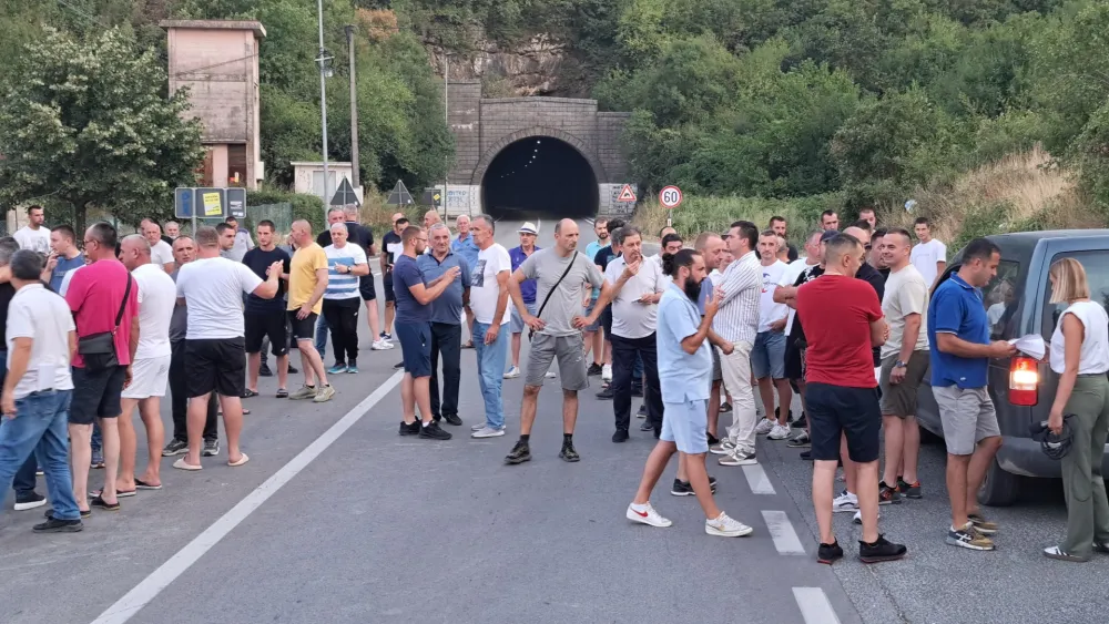 Blokada tunela Budo&scaron;