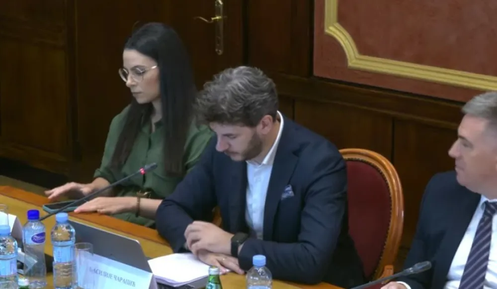 (VIDEO) Čarapić: Amandmanom o državnoj imovini Crnoj Gori se ne oduzima zemlji&scaron;te