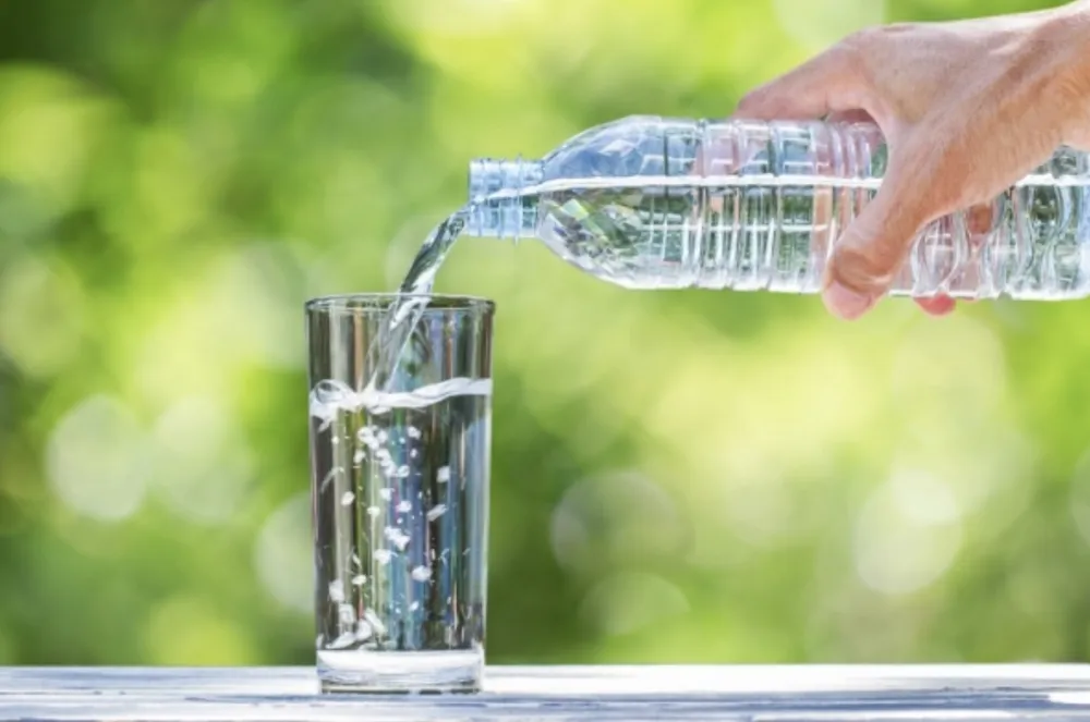 Voda iz plastičnih fla&scaron;a povećava krvni ptitisak