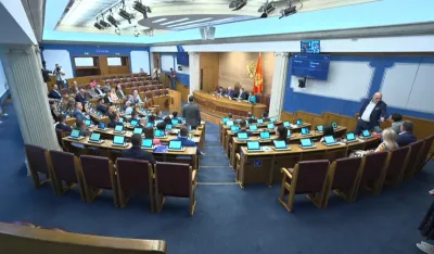 FOTO: Skrin&scaron;ot - Skup&scaron;tina