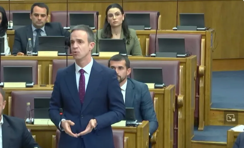 Mugo&scaron;a: Ima li neko da može nabrojati sva ministarstva nakon rekonstrukcije Vlade