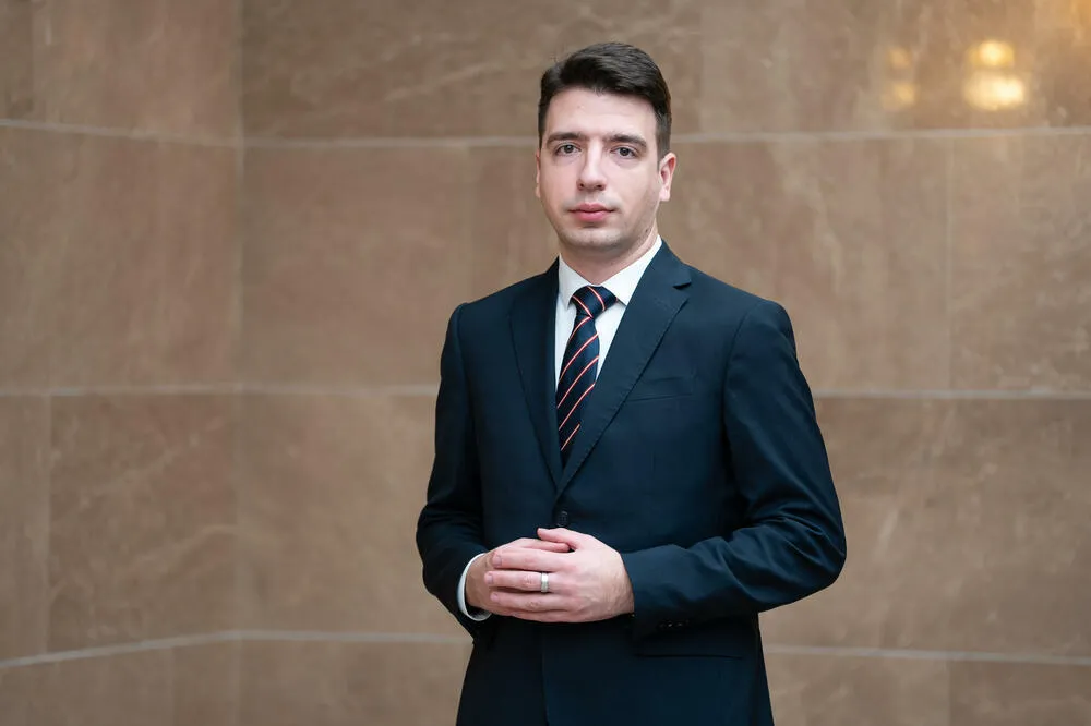 Miličić: Adžiću odgovara kolaps države da može da ostvaruje dječačke snove
