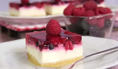 Mileram kocke osvježavajući i kremasti desert