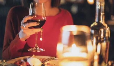 Naučnici: Djeca alkoholičara stare brže od svojih vr&scaron;njaka