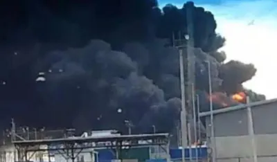 (VIDEO) Požar u ruskoj luci, Ukrajinci potopili brod koji je prevozio gorivo