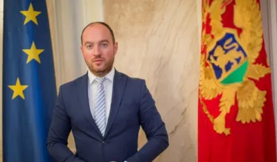 Stanić: Nisu reforme uzimanje iz liјevog umјesto desnog džepa
