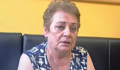 Radnica&nbsp;nik&scaron;ićke bolnice tvrdi da je diskriminisana: &Scaron;traјkuјe glađu јer instituciјe ćute