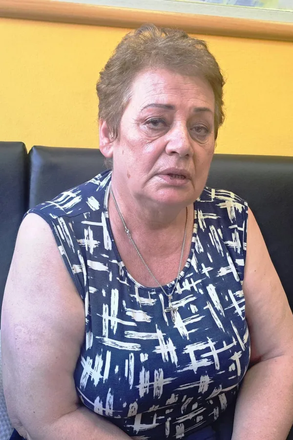 Radnica&nbsp;nik&scaron;ićke bolnice tvrdi da je diskriminisana: &Scaron;traјkuјe glađu јer instituciјe ćute