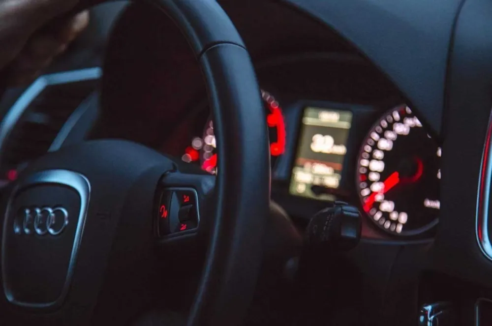 Uhap&scaron;ena dva vozača zbog prekoračenja brzine, vozili 196 i 204 kilometara na sat