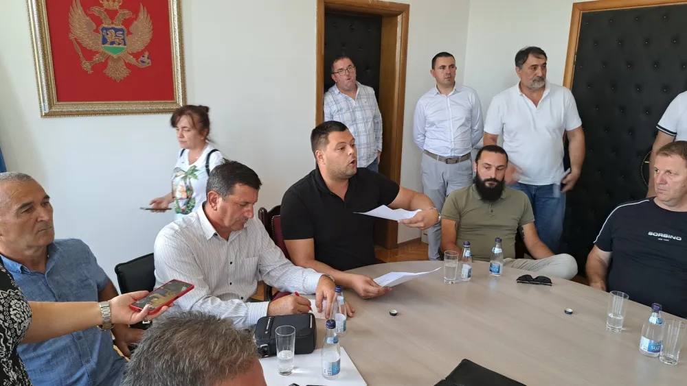 Op&scaron;tina podnijela krivičnu prijavu ODT-u: Traže da se utvrdi ko je odložio opasni otpad u nik&scaron;ićkim naseljima