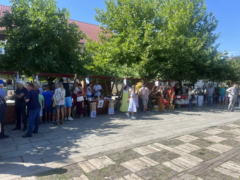 U Kola&scaron;inu održan Sajam "Proizvodi na&scaron;eg kraјa": Želja i potreba da se povežu turizam i gastronomiјa