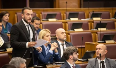 Uro&scaron;ević: Milatović u&scaron;ao u politički avanturizam, Spajić ima pravo da putuje gdje želi