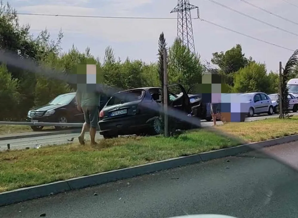 Saobraćajna nezgoda na putu Podgorica-Zeta